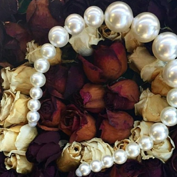 Handband - Picture 2 of 3